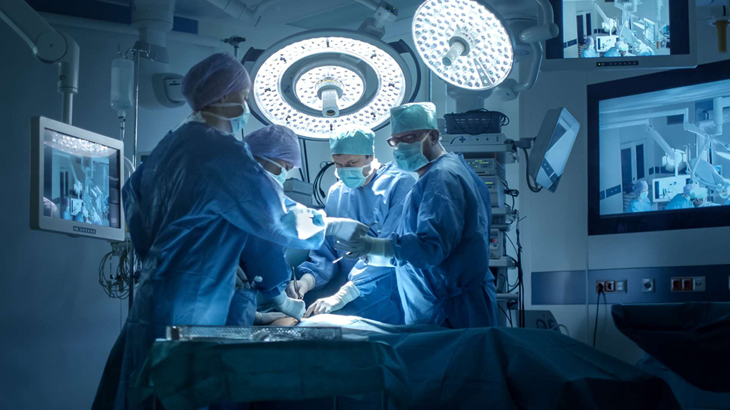 Surgeons in a operating room